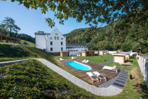 Гостиница Hotel Pałac Jugowice  Валбжих